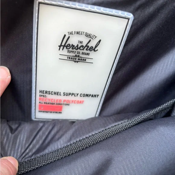 Herschel Deep Purple Backpack - new without tags - Picture 4 of 9